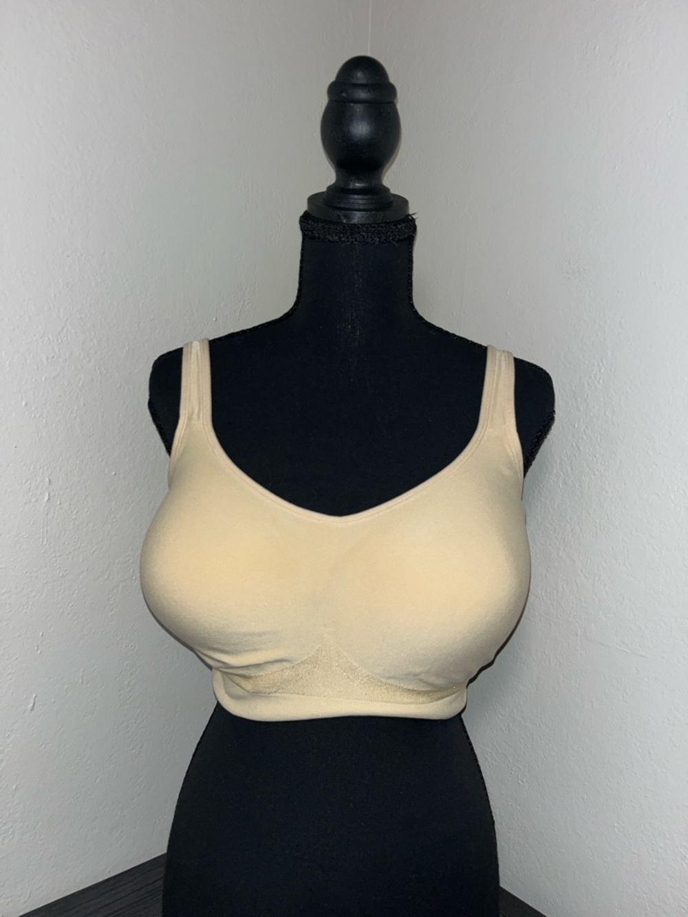 Underoutfit 459 The Comfort Shaping Bra 4X Cream